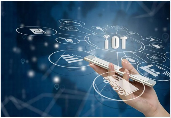 圖一 : 設計的調整讓RedCap裝置能以更低成本、更小尺寸、更長續(xù)航時間部署於5G網(wǎng)路中,並實現(xiàn)與5G核心網(wǎng)的無縫連接。