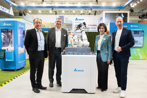 臺達(dá)品牌長郭珊珊(右二)、臺達(dá)EMEA區(qū)總裁暨總經(jīng)理Dalip Sharma(左二)、臺達(dá)EMEA區(qū)副總裁Tim Lee(左一)及臺達(dá)機(jī)電事業(yè)群EMEA區(qū)資深業(yè)務(wù)處長Michael Mayer-Rosa(右一)